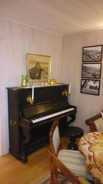 Grong Gard Guesthouse Ngoại thất bức ảnh