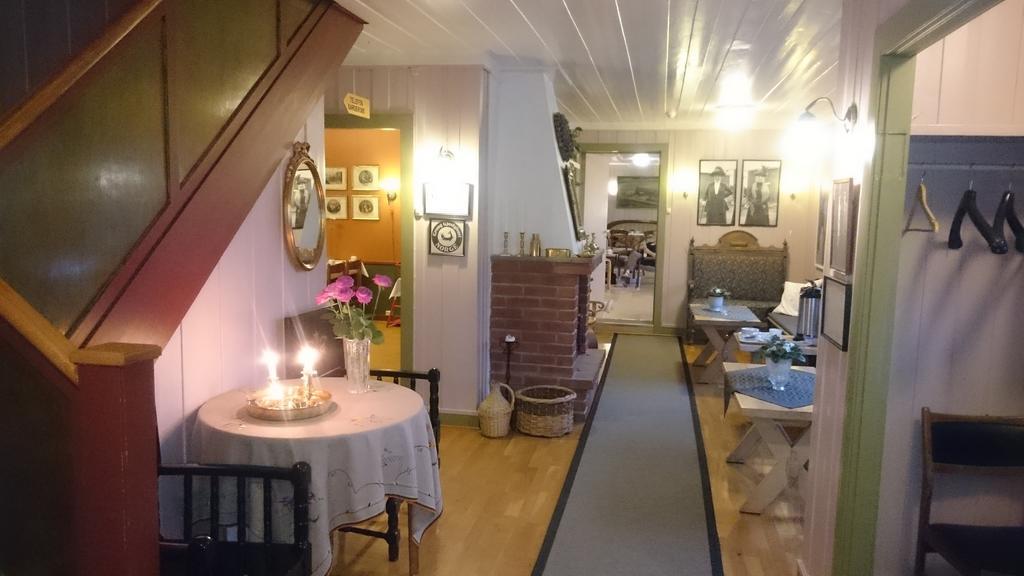 Grong Gard Guesthouse Ngoại thất bức ảnh