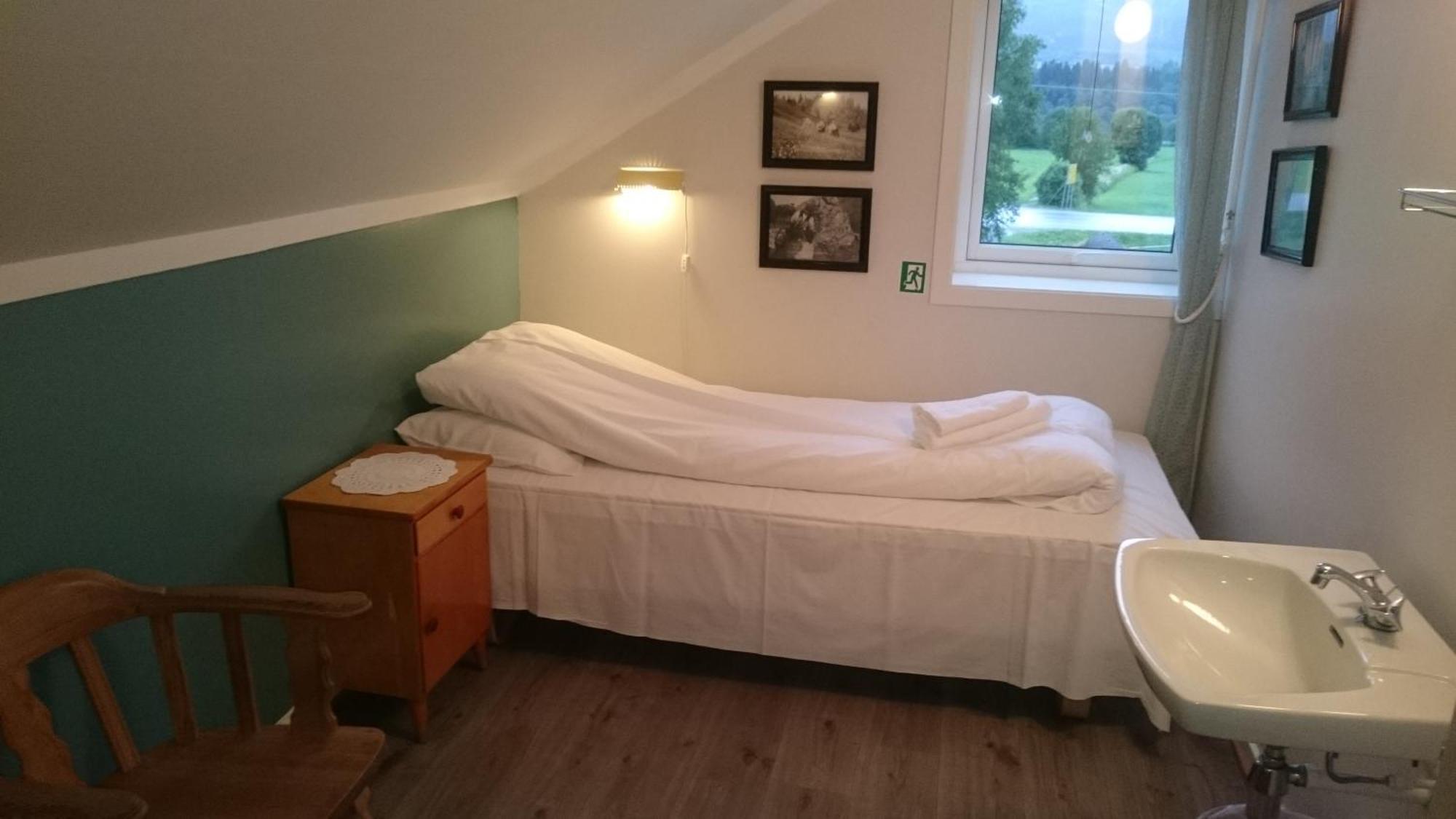 Grong Gard Guesthouse Phòng bức ảnh